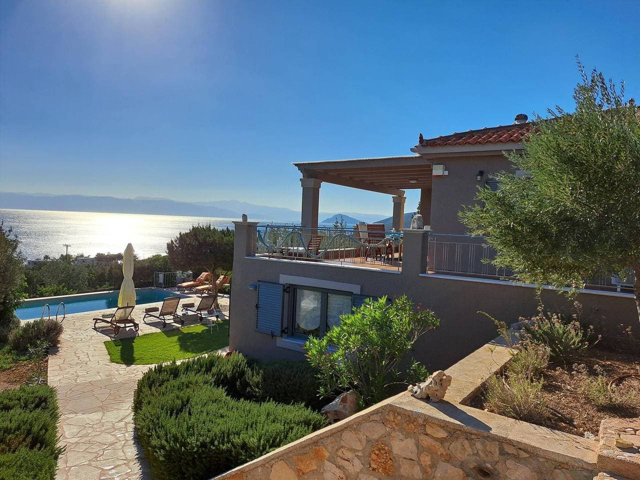 Atemberaubender Meerblick, Pool, Strandnähe, Wifi- Ferienhaus Argolis, Peloponnes 1