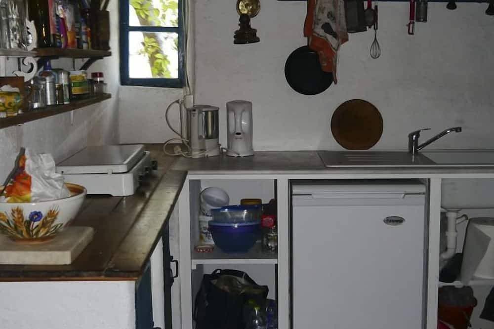 Foto 9 von 13: Kleines Gelbes Haus Mit Schönem Meerblick