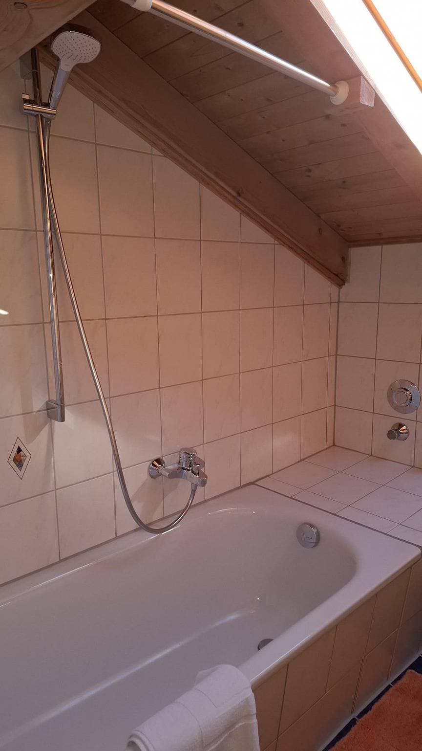Foto 10 von 10: Appartement/Fewo, Bad, Wc, 2 Schlafräume