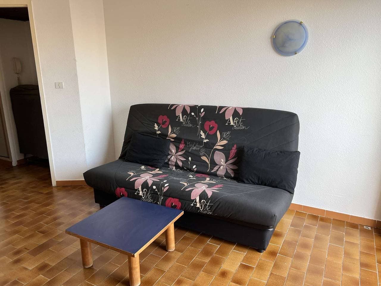 Foto 6 von 13: Studio im Zentrum mit Swimmingpool, Balkon und Strandnähe