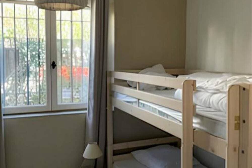 Foto 3 von 30: 2-Zimmer-Wohnung in charmanter Villa, 50 m vom Strand entfernt / gratis WiFi