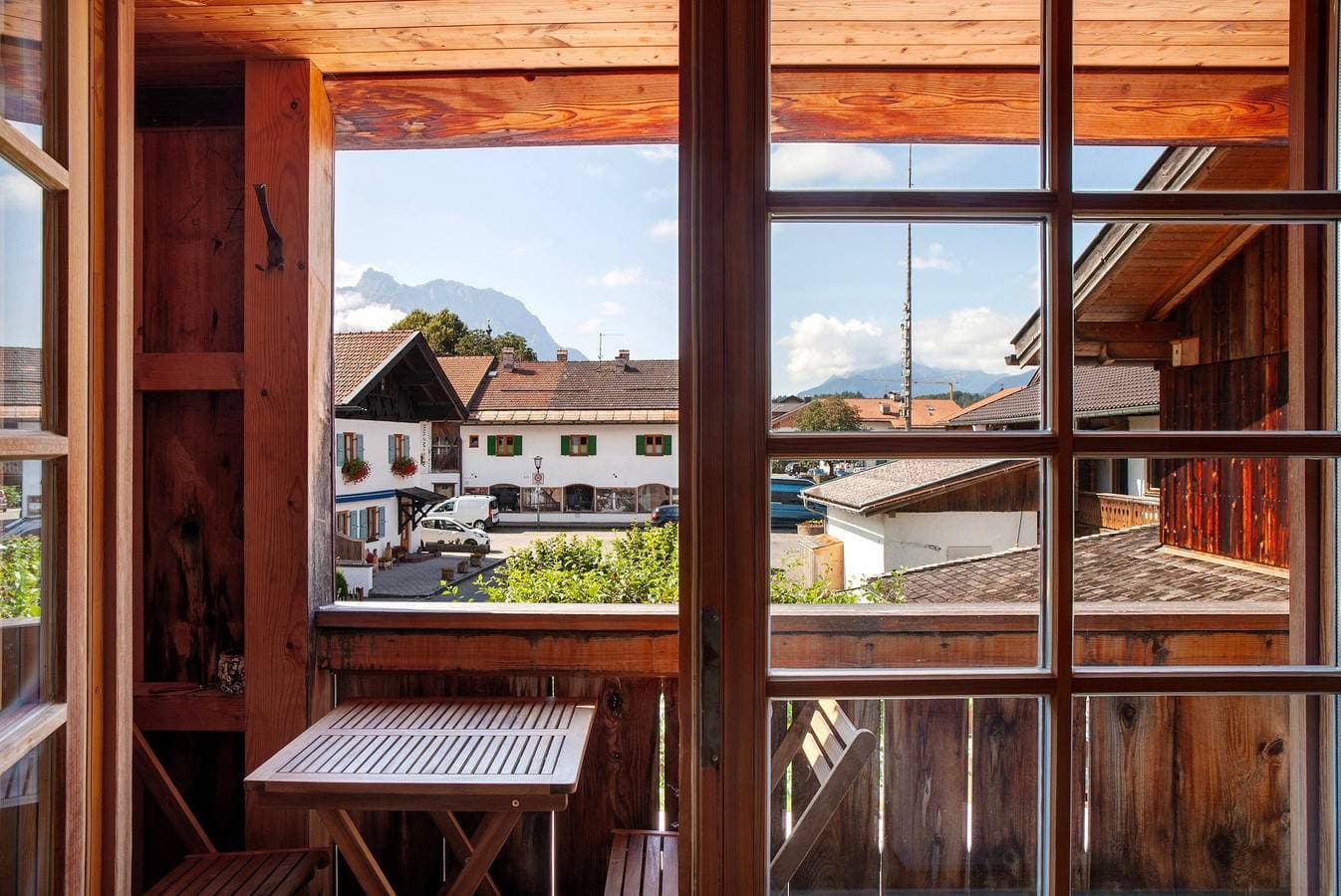Foto 3 von 31: Zimmer 'Apartment Mit Bergblick' mit Bergblick, Balkon und Wi-Fi