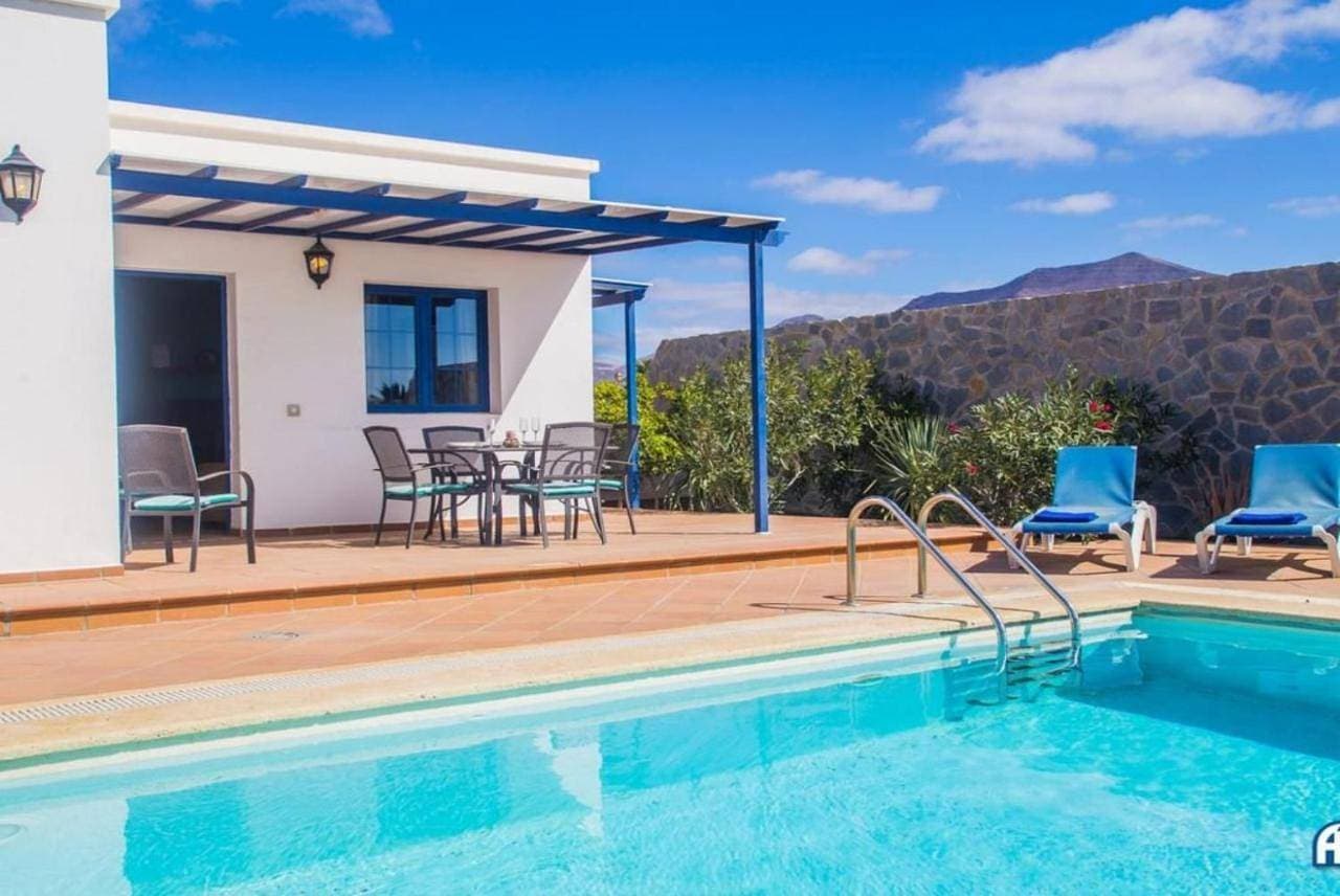 Foto 4 von 27: Three-Bedroom Villa with Private Pool