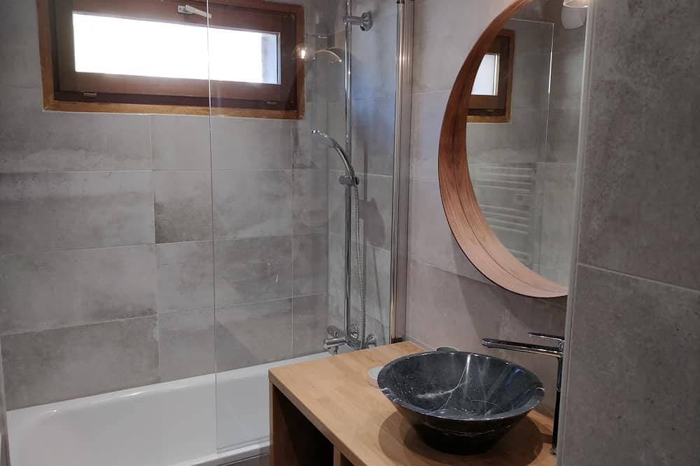 Foto 5 von 25: Charmante Wohnung 40 m2 / 4 p klassifiziert 3 *** alten Bezirk Alpe, herrliche Aussicht