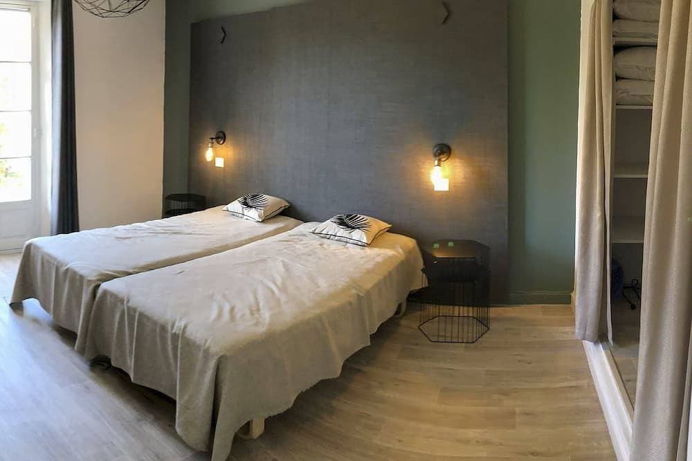 Foto 2 von 22: Apartment-Komfort-Eigenes Badezimmer-Côté Jardin