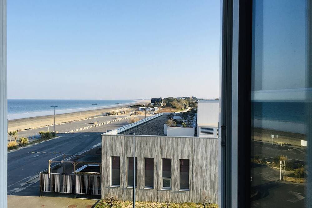 ~ Waterfront ~ Meerblick ~ direkter Zugang zum Strand / Spa in 20m ~ @ 1