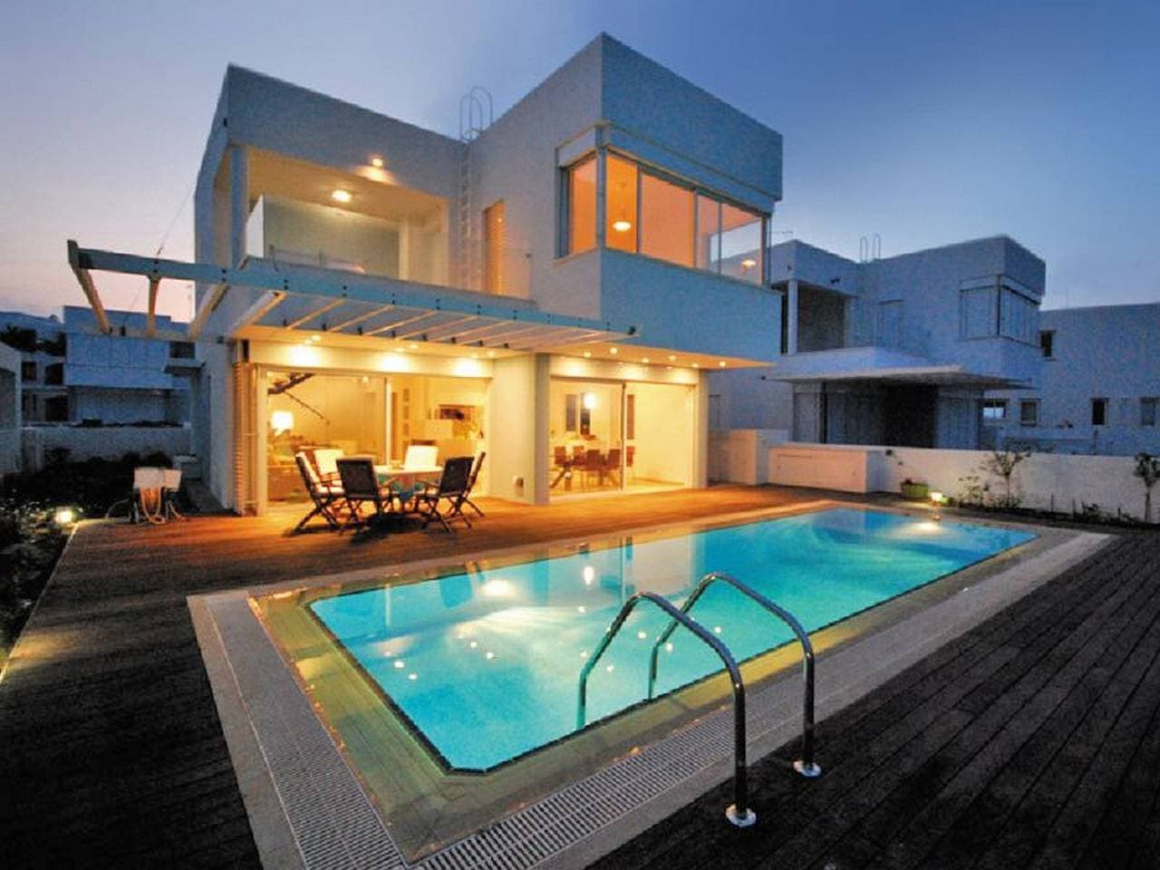 Foto 8 von 90: Protaras Seafront Villa Alia