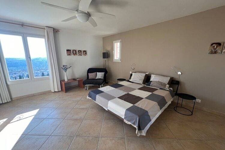 Foto 4 von 39: Elegante Villa mit Pool, Cabris
