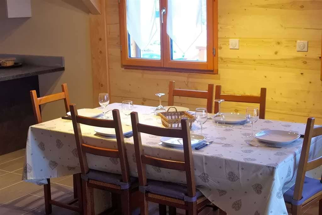 Foto 9 von 20: Au coeur du bois  8 personnes