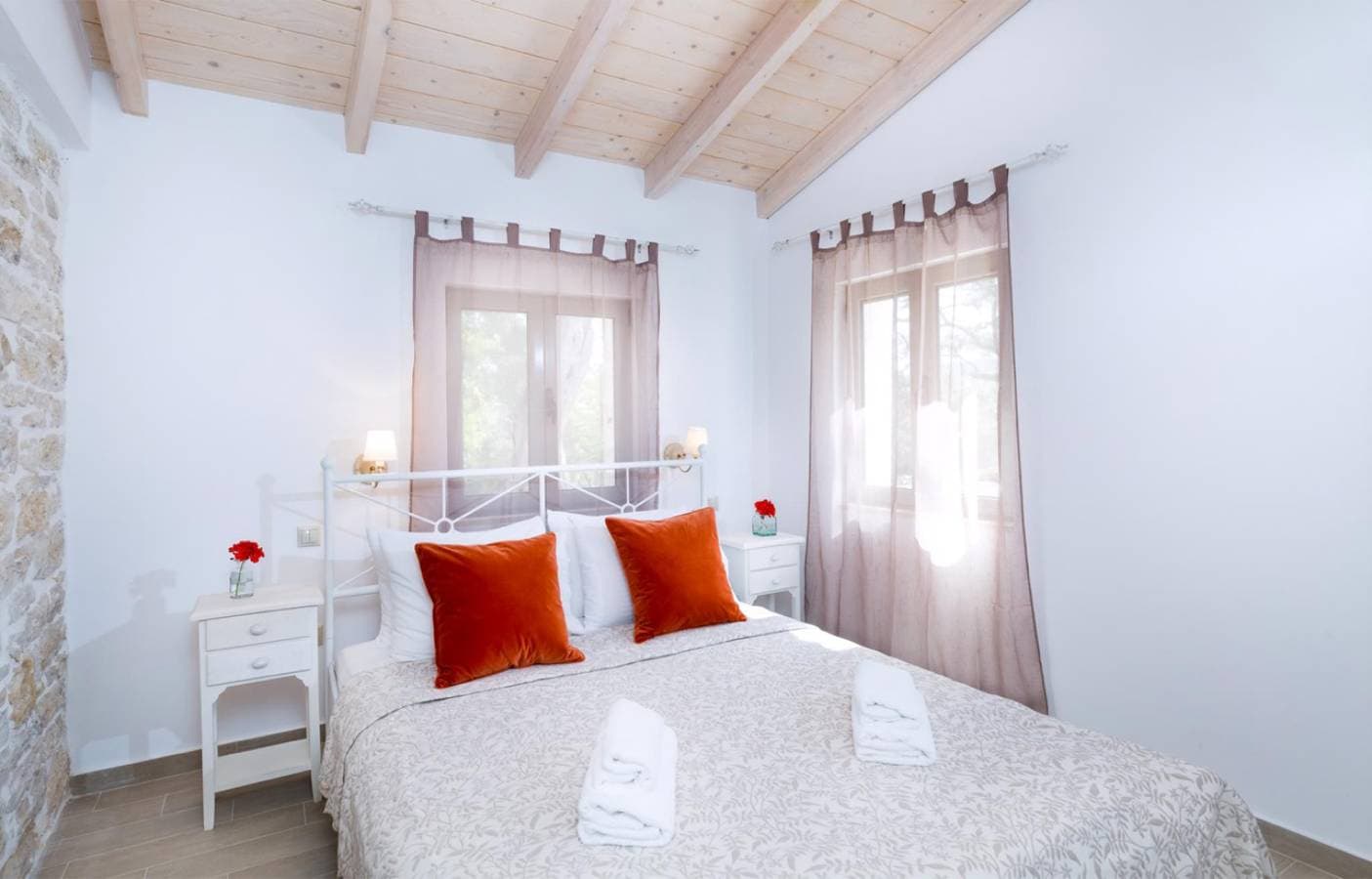 Foto 7 von 32: Villa für 4 Personen mit Pool