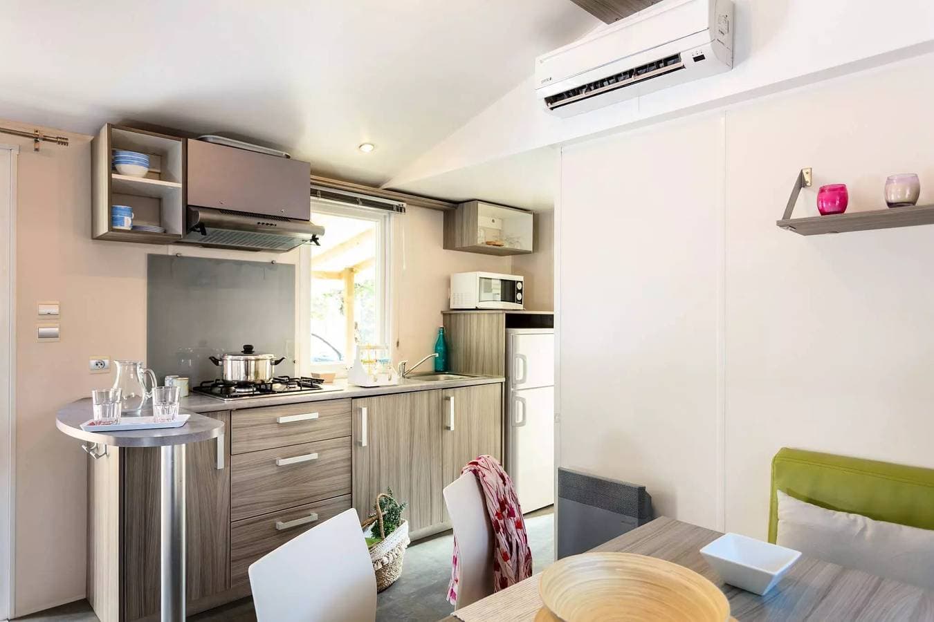 Foto 13 von 19: Mobilheim | Classic | 2 Zi. | 4/6 pers. | Terrasse | A/C