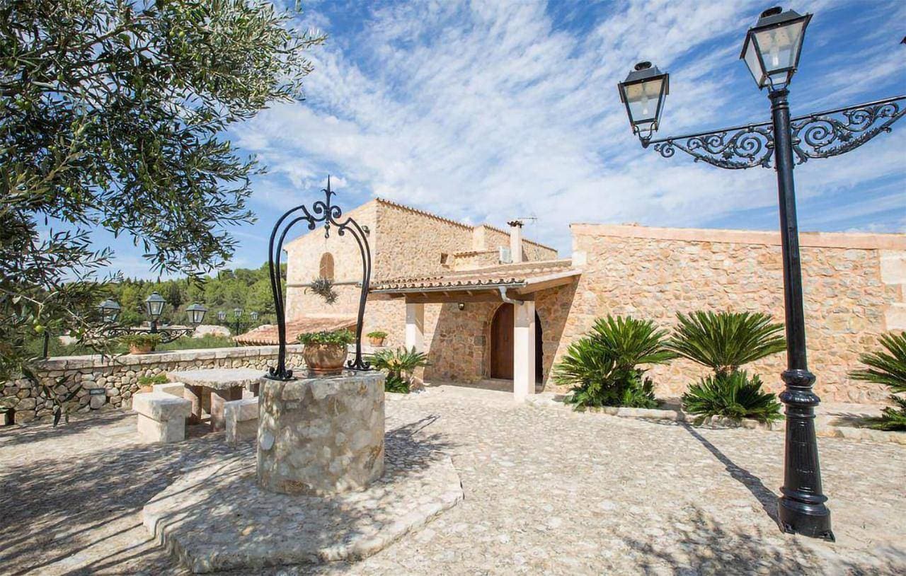 Foto 10 von 42: Five-Bedroom Holiday Home