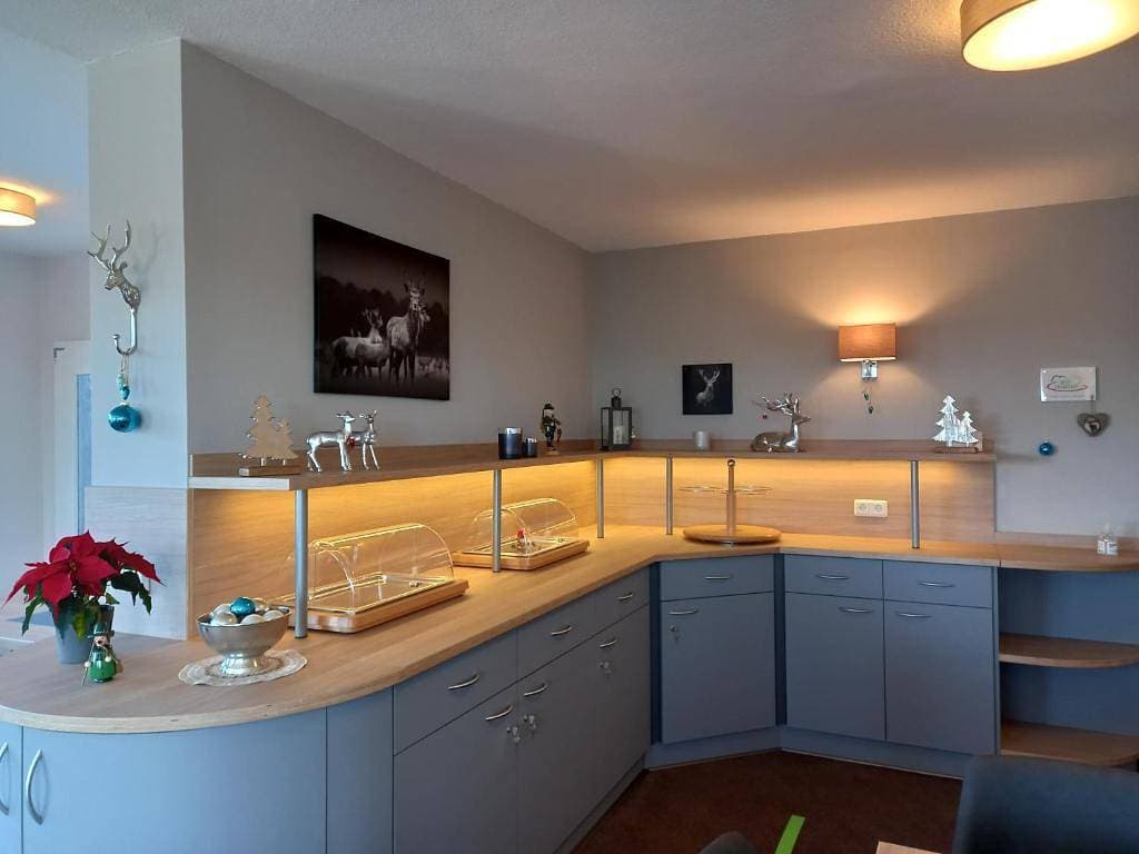 Foto 4 von 31: Hotel Vier Jahreszeiten - Apartment mit 1 Schlafzimmer