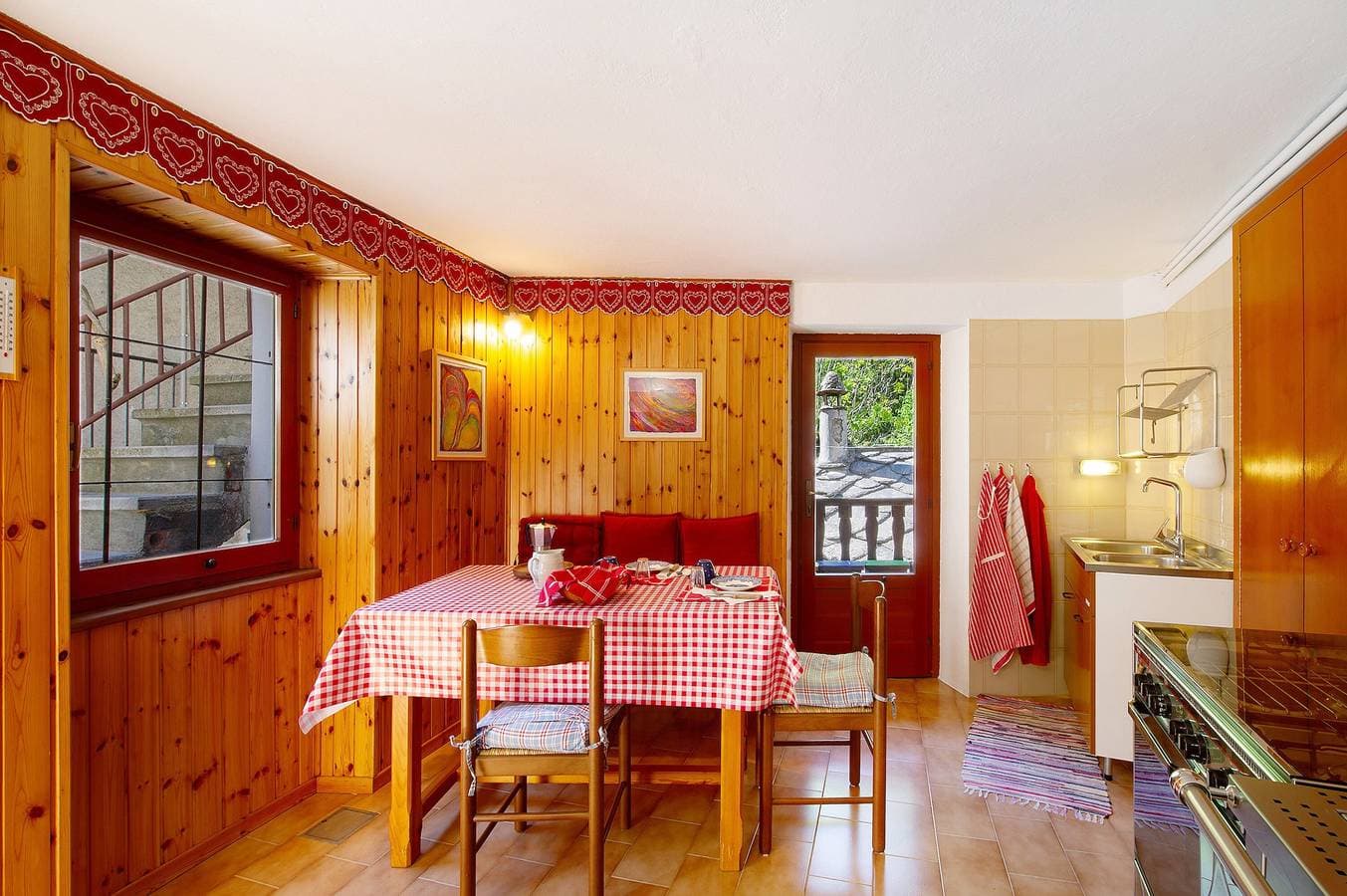Foto 8 von 25: Ferienhaus 'Casa Savin 35' mit Bergblick, privatem Garten und Balkon
