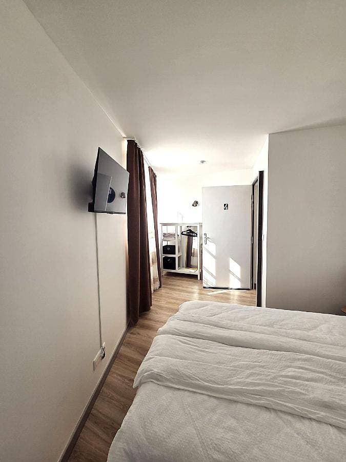 Foto 4 von 5: Double Room with Private Bathroom