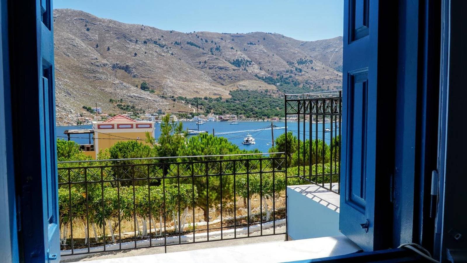 Foto 5 von 34: Ferienwohnung 'Irene Double Katoi' mit Meerblick, WLAN und Klimaanlage