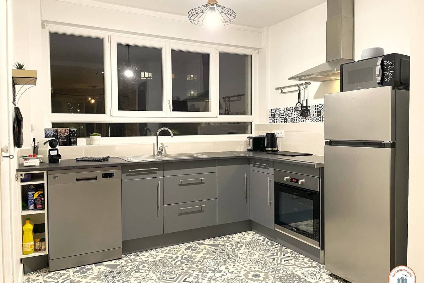 Foto 3 von 28: Ferienwohnung für 4 Personen mit Terrasse