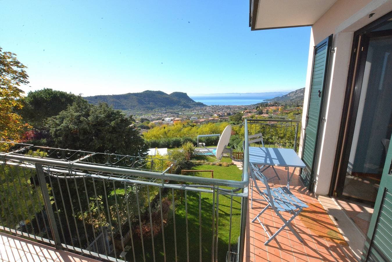 Foto 6 von 28: Apartment Montegolo Four With Pool And Lake View
