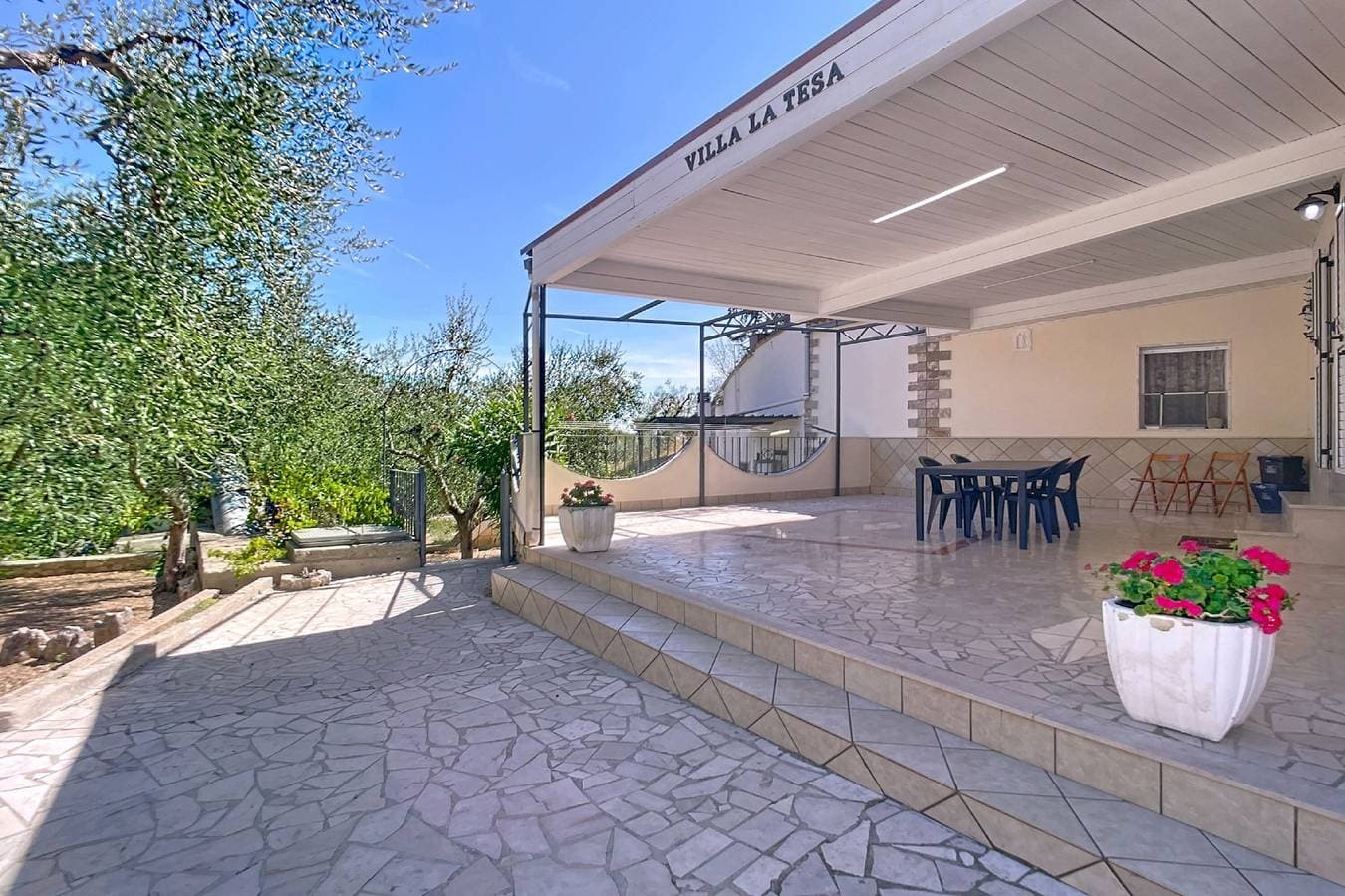 Foto 3 von 38: Villa „La Tesa“ mit privatem Pool, WLAN und Klimaanlage