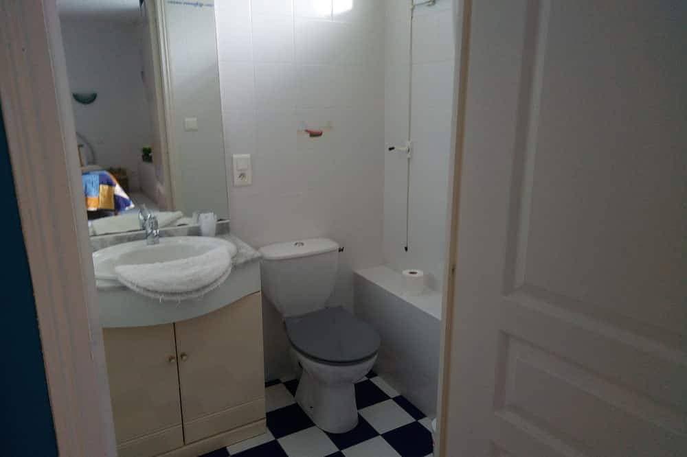 Foto 3 von 30: Gîte \" Le Gabion \"-Gîte-Ensuite mit Dusche-Blick auf das Wahrzeichen