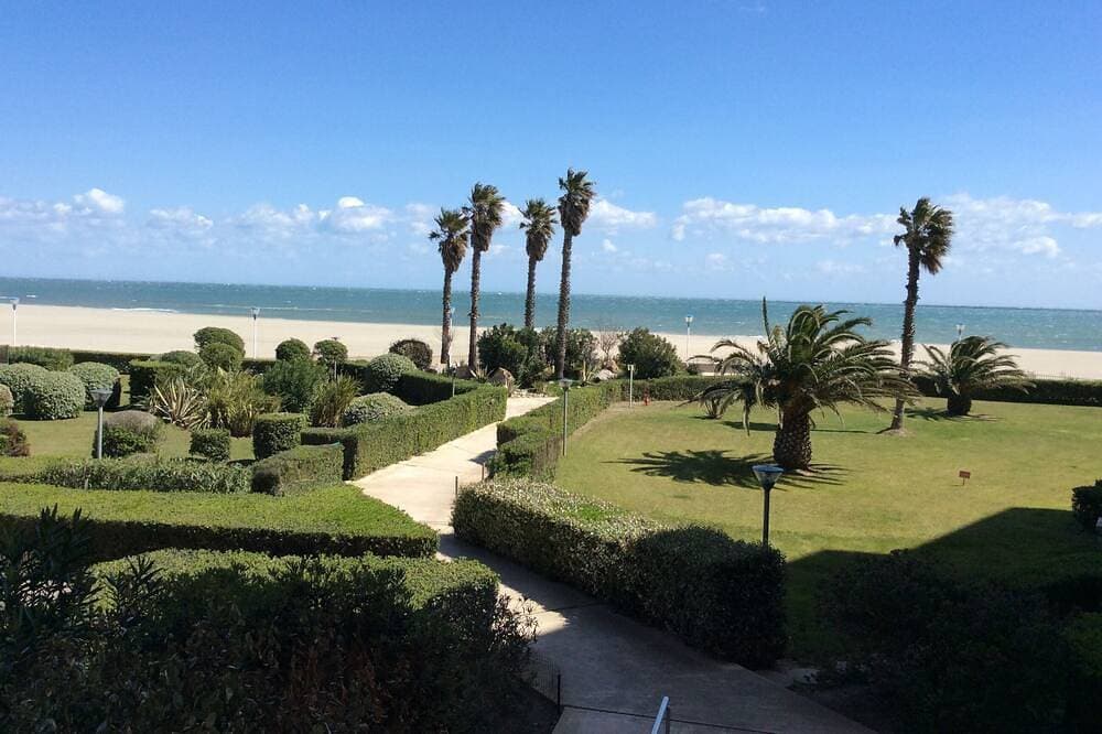 Foto 6 von 17: Studio 25m2 & terrace 8 m2 sea view for 2 people private box swimming pool WIFI