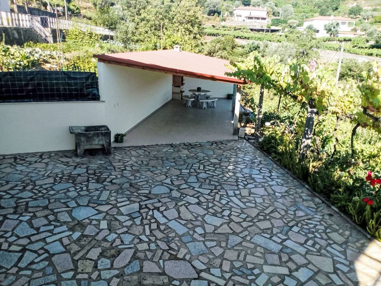 Foto 2 von 18: Walnut House with Private Pool