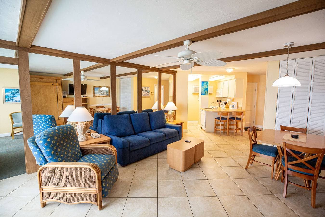 Foto 8 von 30: Ferienwohnung für 6 Personen mit Balkon