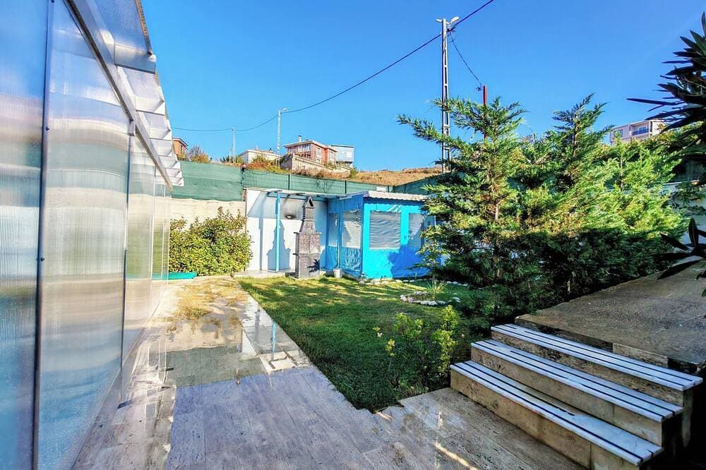 Foto 8 von 22: Şilede doğa içinde denize yakın kapalı ısıtmalı havuzlu şömineli barbekülü villa