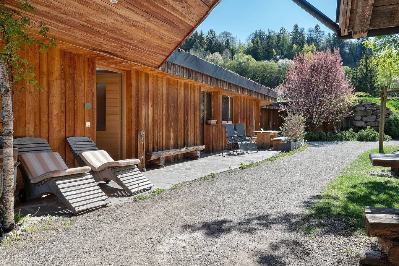 Foto 3 von 41: Chalet „Petrunderhof Herbstparadies“ mit Bergblick, Gemeinschaftsterrasse und WLAN