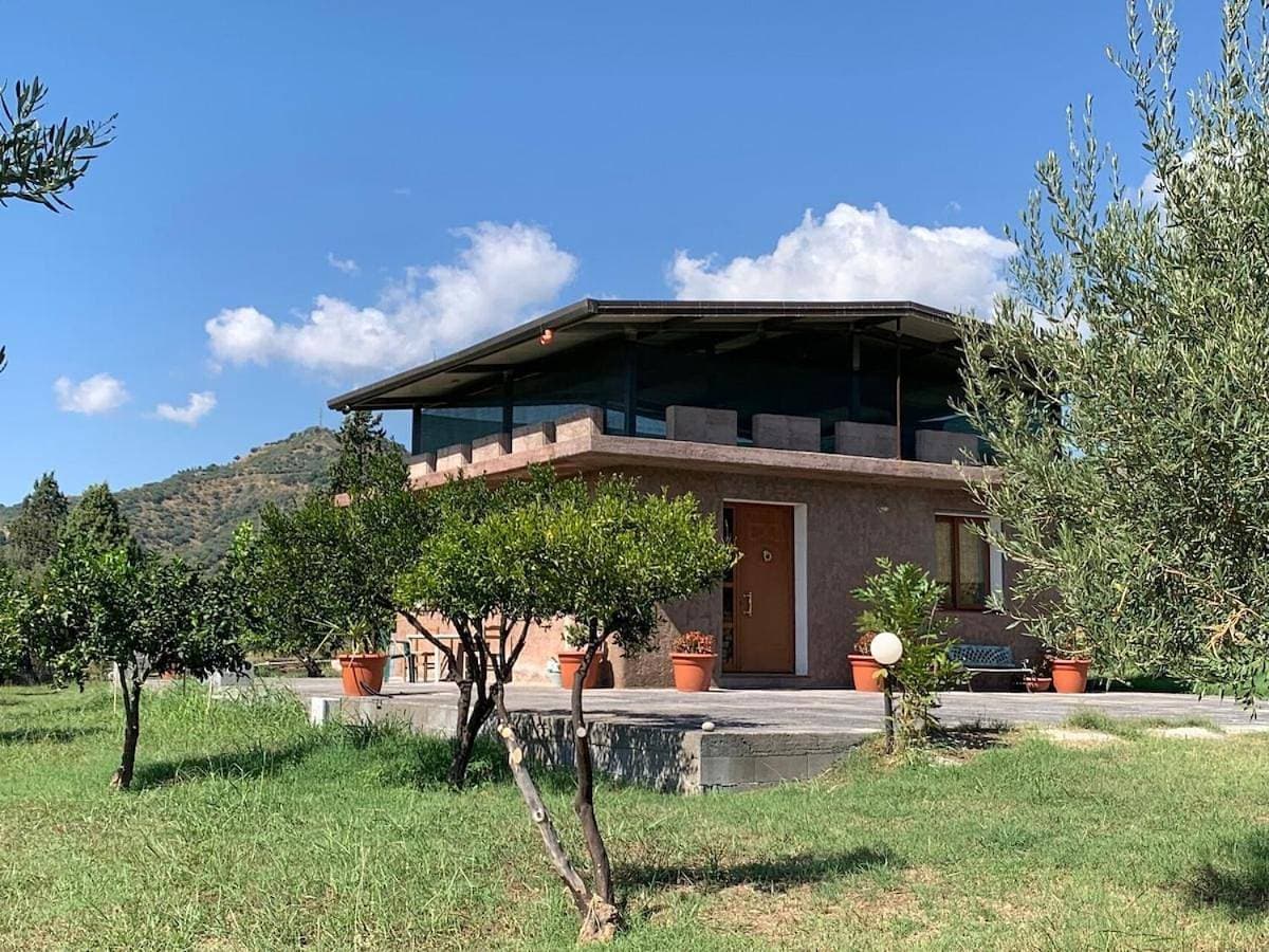 Casa Fortuna Artist Family Retreat in Taormina 1