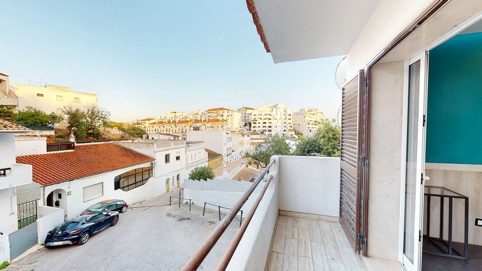 Foto 4 von 27: Apartamento T1 Caliços 600mt da Praia