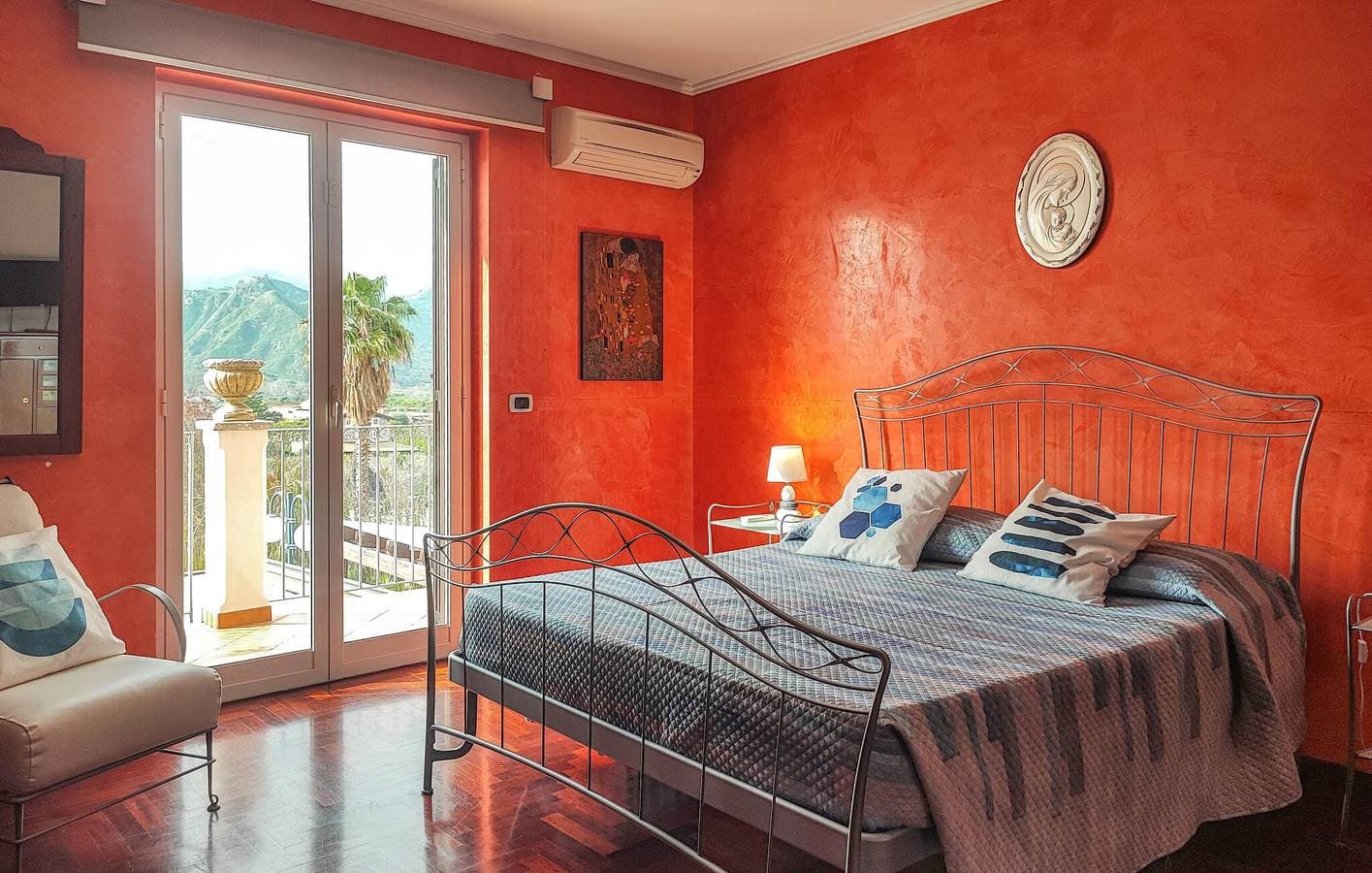 Foto 5 von 39: Luxuriöses Apartment mit Pool, Parkplatz und AC, 2,5 km zum Strand