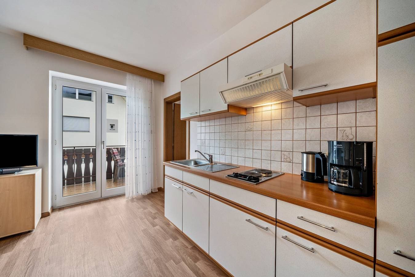 Foto 3 von 14: Ferienwohnung 'Wohnung Vigiljoch Haus Pfattner' mit Bergblick und Balkon