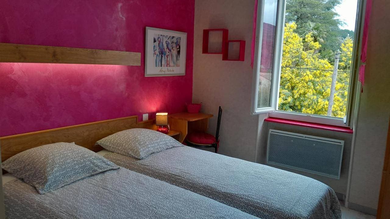 Foto 6 von 20: Two-Bedroom Apartment