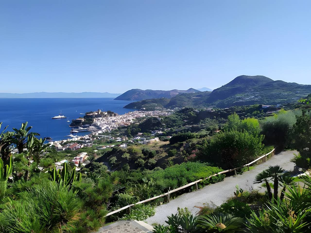 Foto 7 von 18: Apartment in Villa „Panarea“ mit Meerblick, WLAN und Klimaanlage