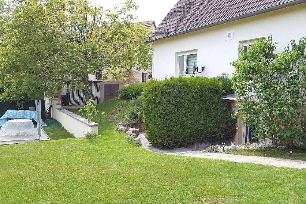 Foto 7 von 14: Algolsheim, closer Neuf Brisach - studio \"Chez Claude\" - TripAlsace