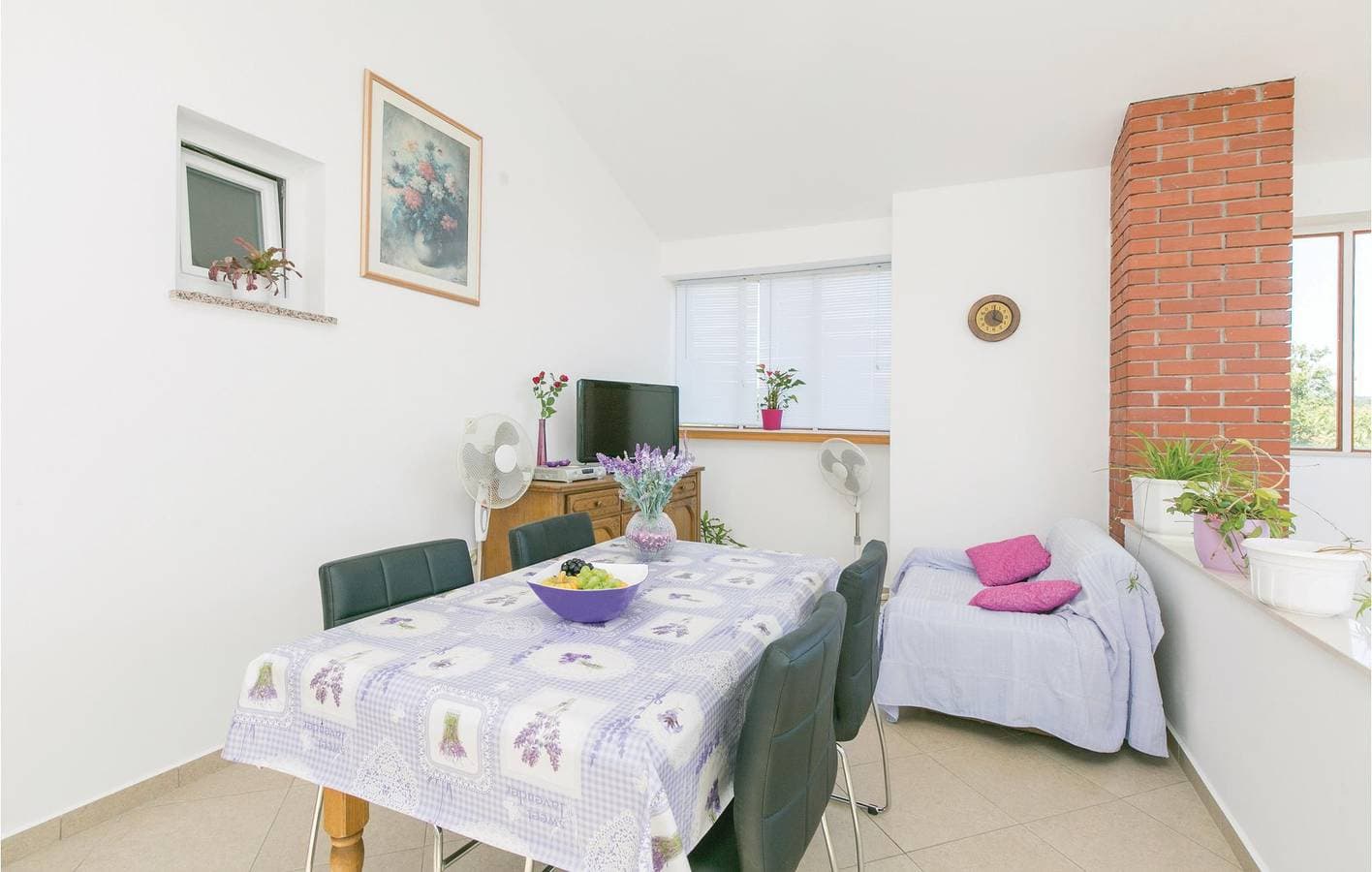 Foto 7 von 29: Reizende 1-Zimmer-Wohnung mit Terrasse, WLAN und Parkplatz in der Nähe des Flusses und des Stadtzentrums