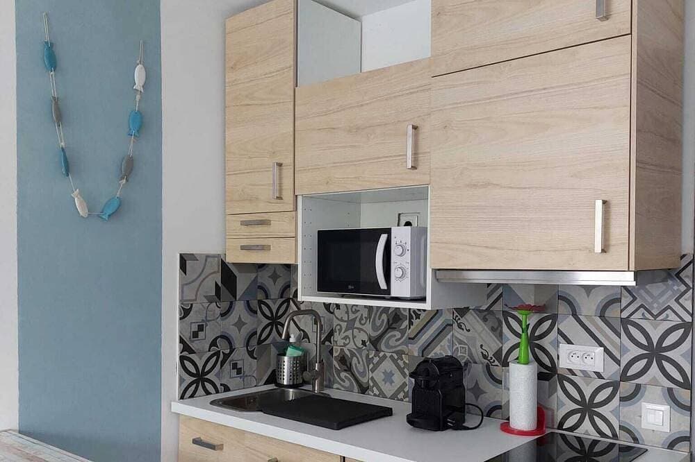 Gloria Maris Apartment 1
