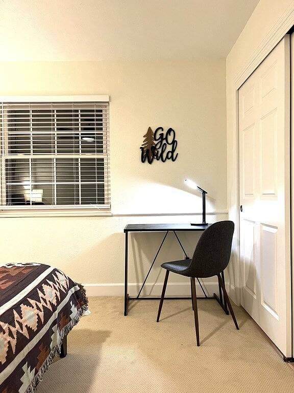Foto 10 von 13: Hidden Gem - Ideal 4 Bedroom Centennial House