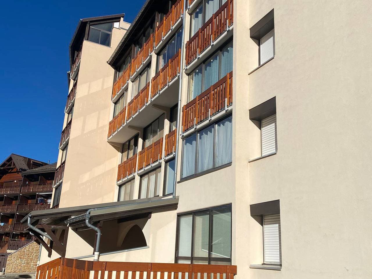 Foto 11 von 12: Gemütliches Studio mit direktem Pisten Zugang, Balkon mit Aussicht