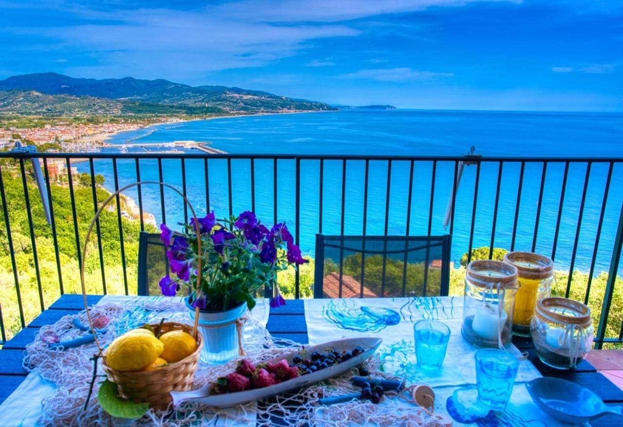 Foto 4 von 32: One-Bedroom Apartment with Sea View