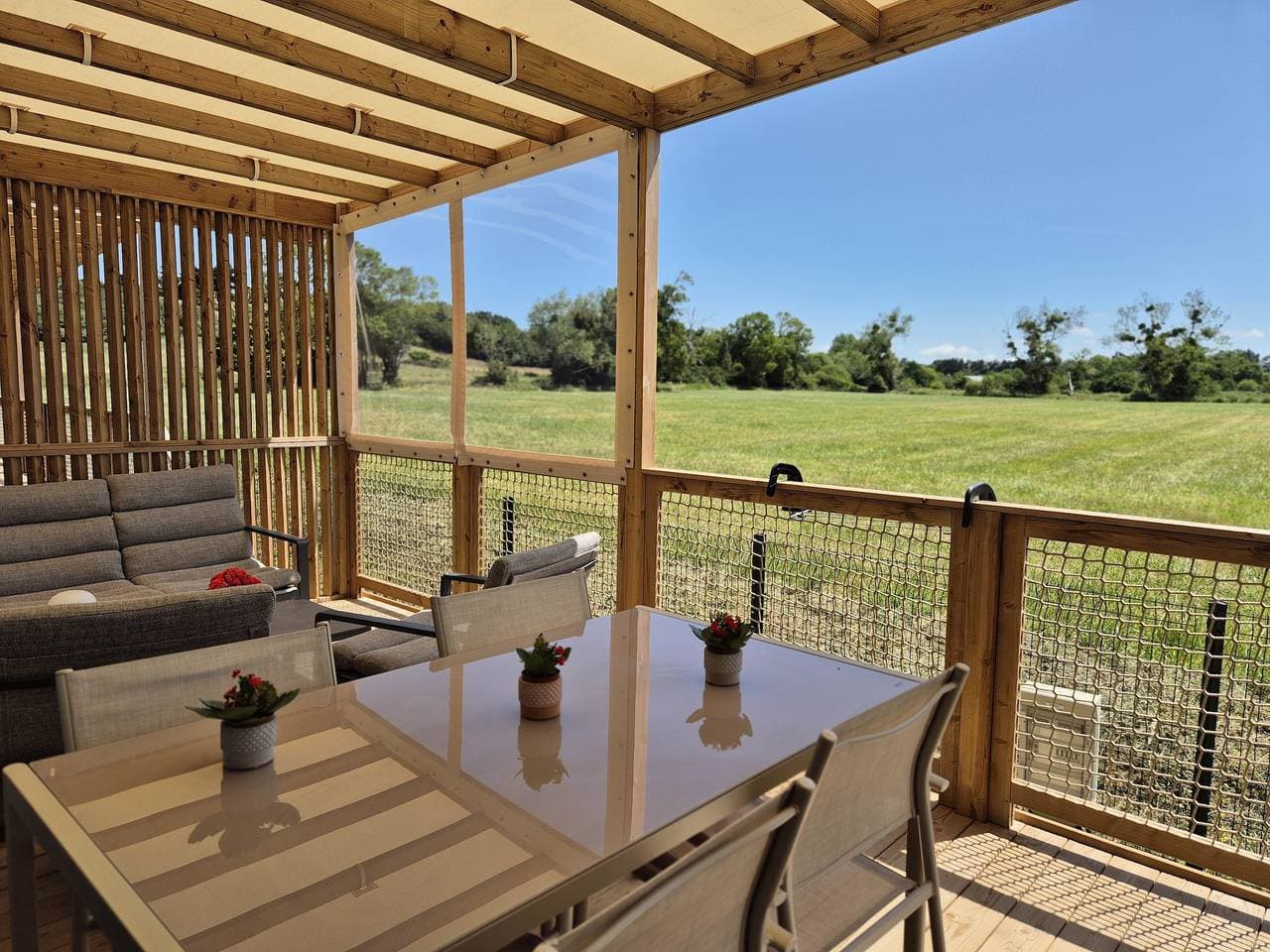 Foto 8 von 40: Küstenchalet für 4 Gäste mit Pool