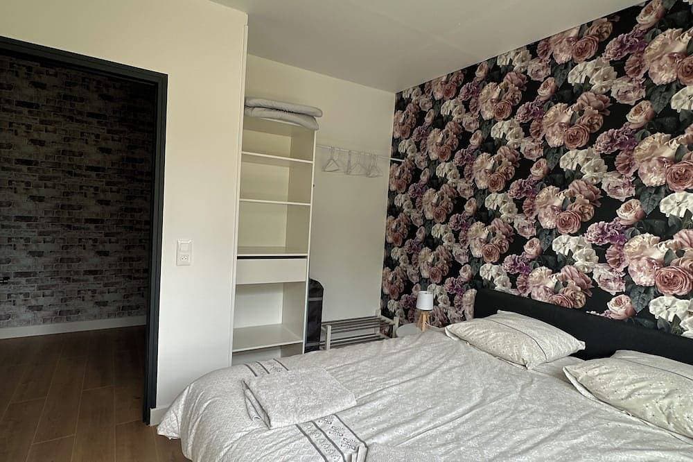 Foto 6 von 28: Listed 3-star ⭐️⭐️⭐️ beachfront home with 3 bedrooms, a garden, and private parking.