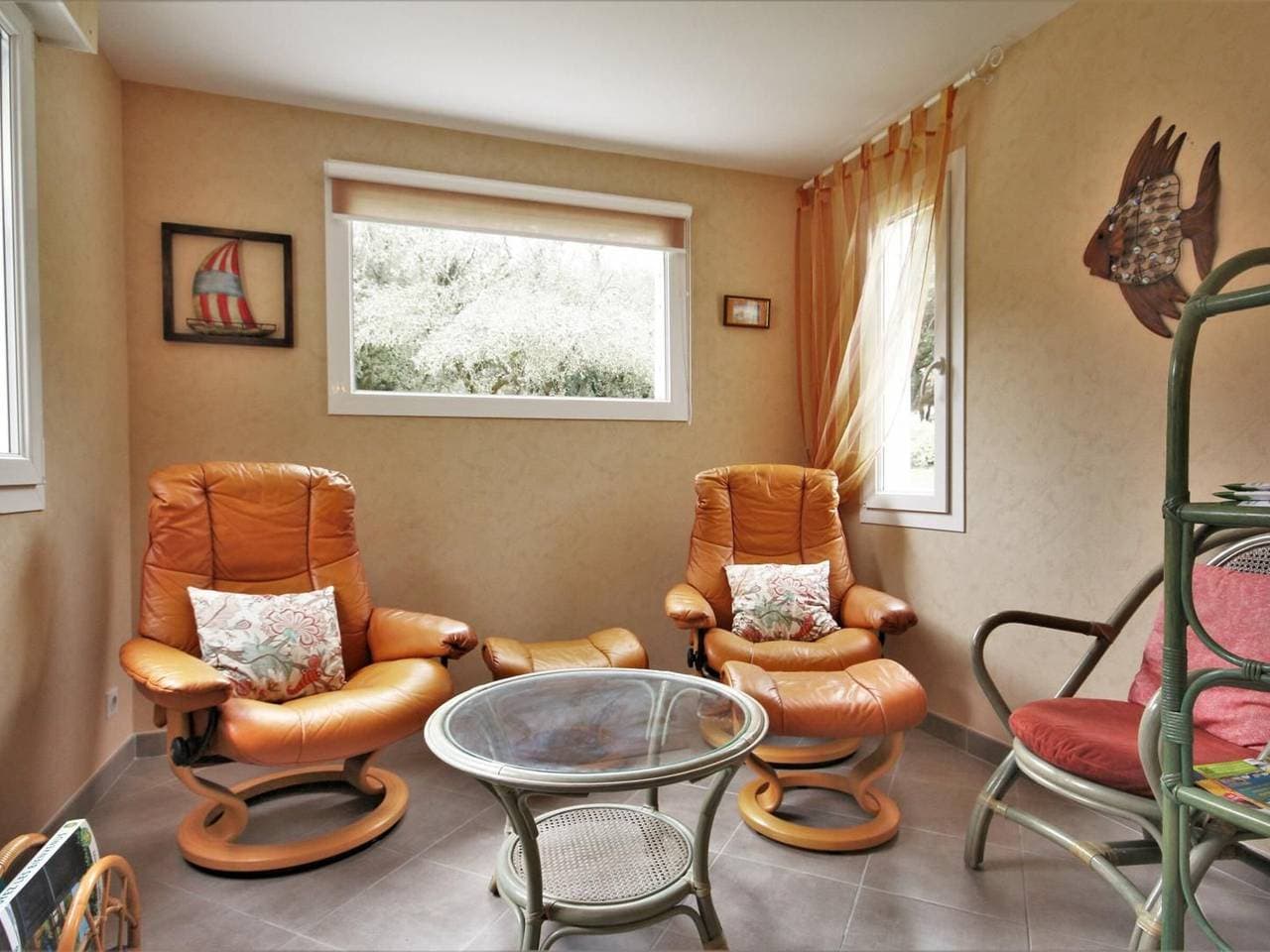 Foto 4 von 17: Gîte avec Terrasse Privative à 800m des Plages - 2 Chambres, Local à Vélos, Équipements Bébé