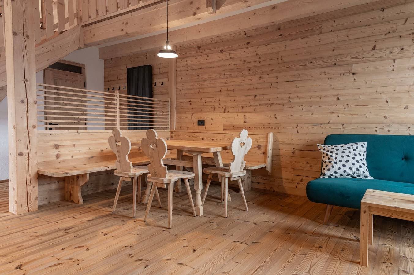 Foto 2 von 39: Ferienwohnung 'Peunt' mit Bergblick, Gemeinschaftsterrasse und Wi-Fi