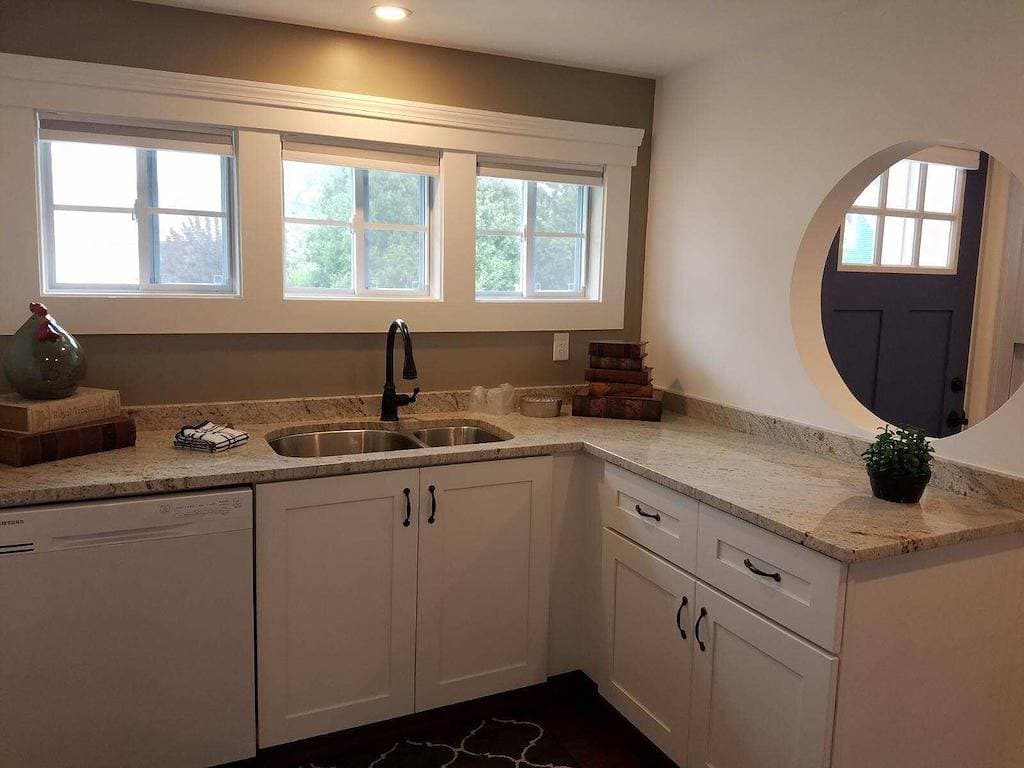 Foto 3 von 12: Anker entfernt Cottage in Glen Cove