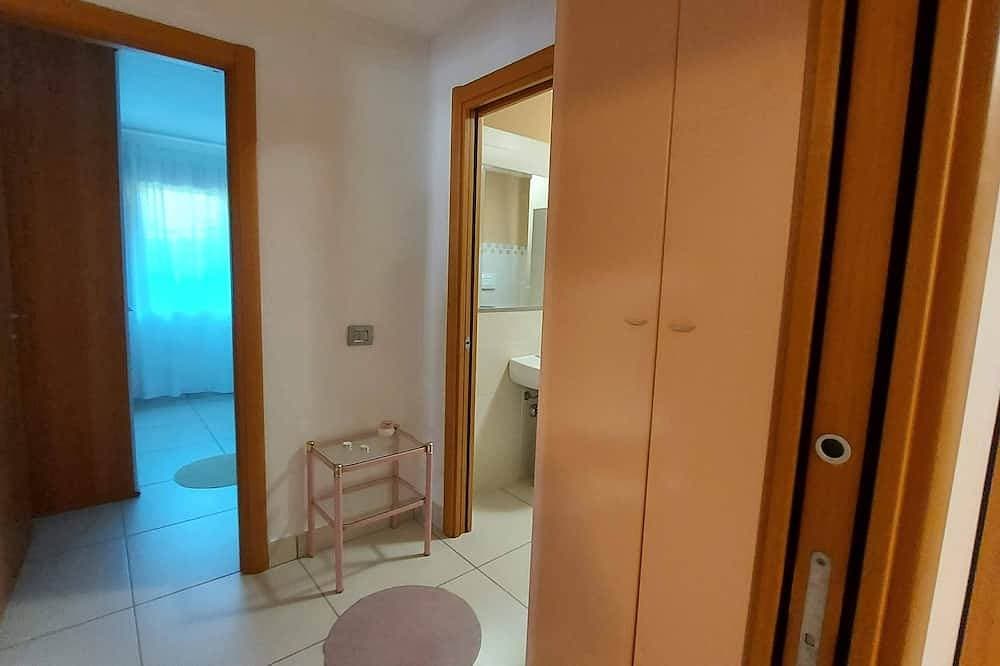 Foto 10 von 30: Villa Luigi a Poggio dei Pini: Unterkunft mit Parkplatz und Swimmingpool