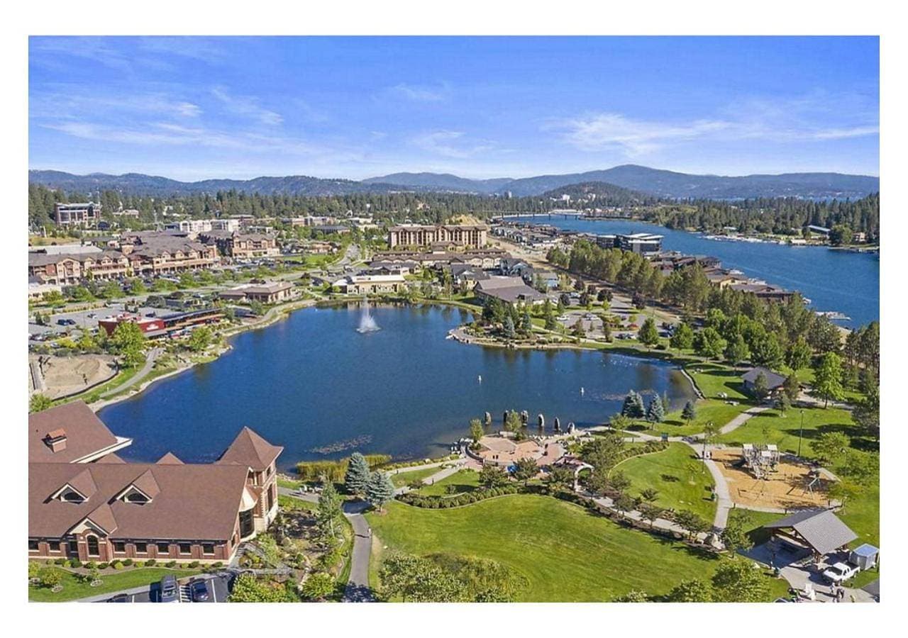 Modern Riverstone Condo with Grand Deck - Steps to Shops, Restaurants, Trails and River 1