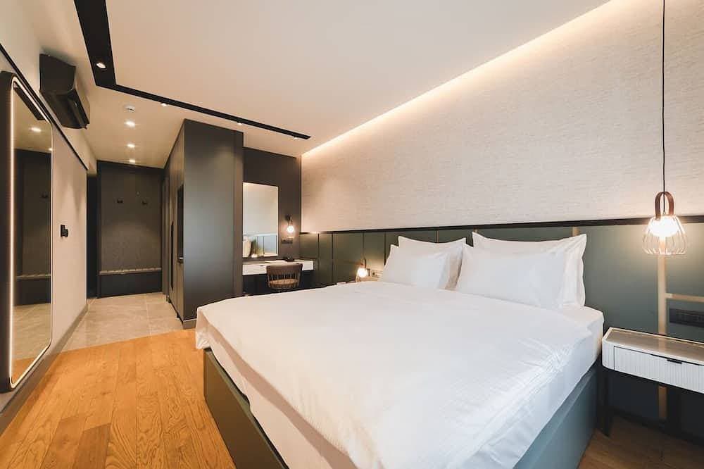 Foto 2 von 24: Escape in Montenegro - Inviting Haven w/Terrace, pool & wellness access