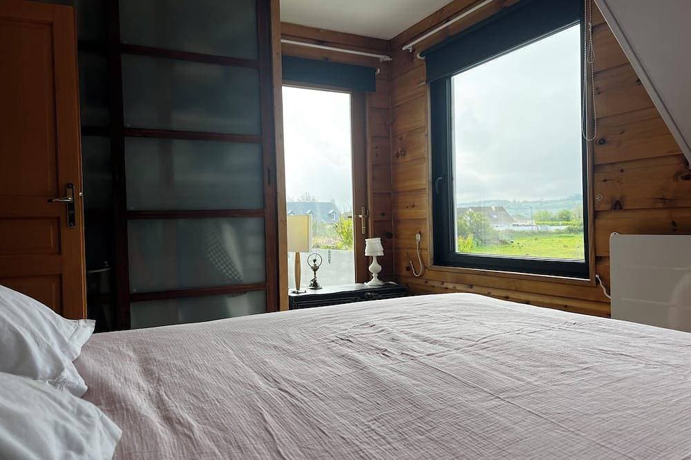 Foto 2 von 19: Villa with access to lapin plage, view of the marsh, not overlooked. Restful.